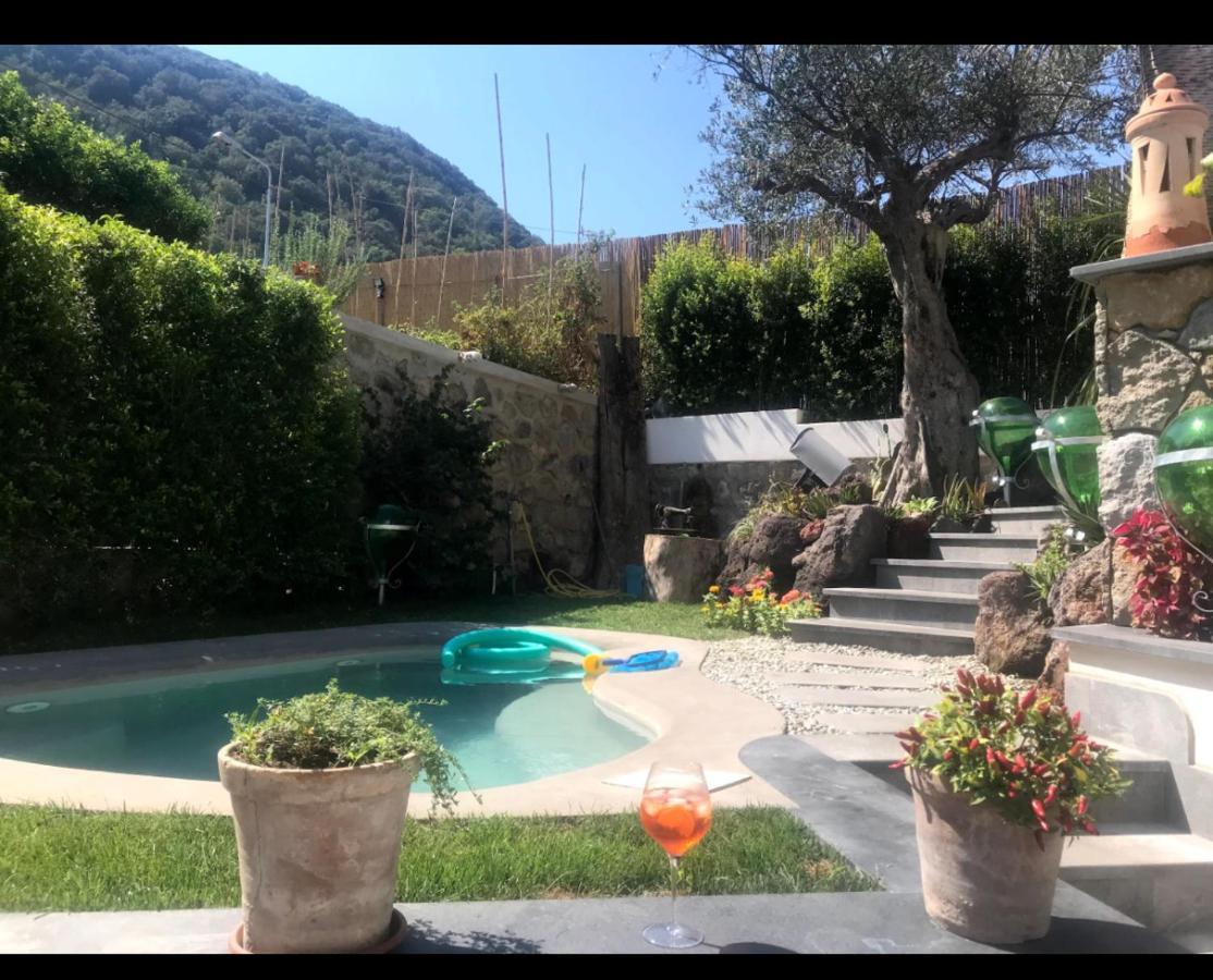 La Casetta Al Porto Di Ischia Apartamento Exterior foto